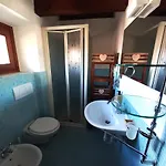 Casa Myriam Orta Apartment